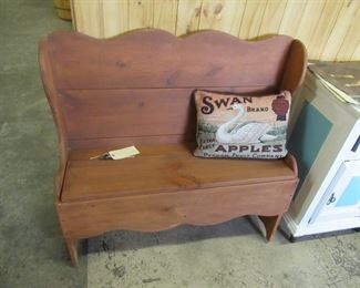 Small Bench with storage in the seat 