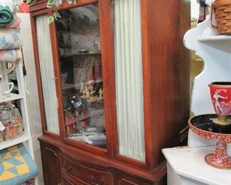 Lovely china cabinet lots of storage