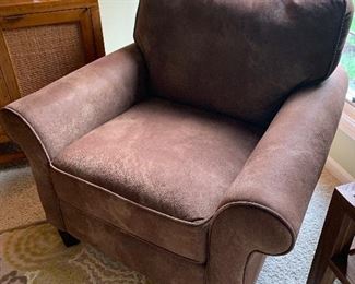 Flexsteel upholstered armchair (38”W x 36”D x 32”H) - $500 or best offer