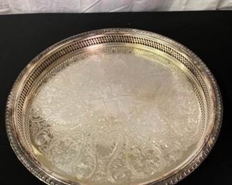 Silver-Plated Lazy Susan with Glass Tray Insert https://ctbids.com/#!/description/share/413213