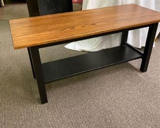 Wood coffee table https://ctbids.com/#!/description/share/413112