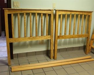 Wood headboards	
Two twin head boards or head board and foot board. Comes with two side frame pieces. Some scratches