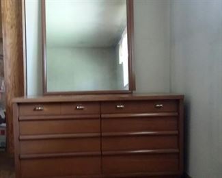 Cavalier Dresser