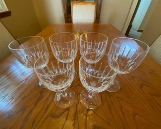 Goblets	
6 crystal goblets: 4 matching & 2 matching;