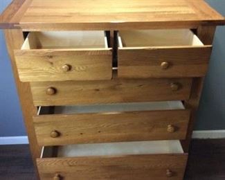 VAUGHAN BASSETT OAK CHEST OF DRAWERS