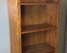 OAK BOOKSHELF, 4 SHELVES, 84’’H BY 36