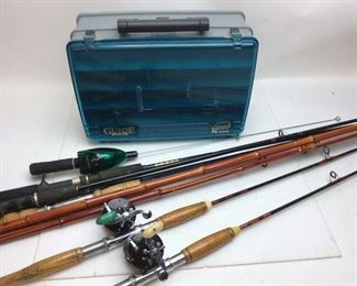 2 PENN FISHING REELS, PEERLESS #9/RODS