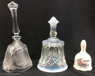 VTG. FENTON WHITE OPALESCENT BELL