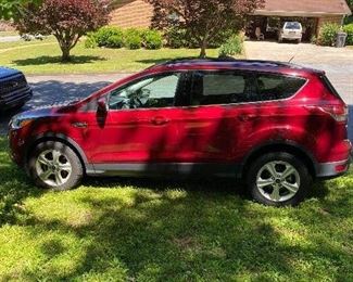 2016 Ford escape SE 70,000 miles $10,000
For any information or if you are interested please call 706-656-9130