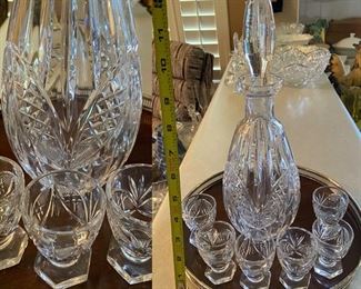 $35 set of decanter and shot glasses with tray 