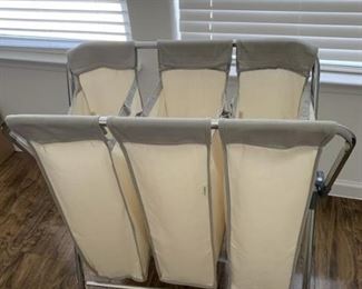 71Laundry Sorter