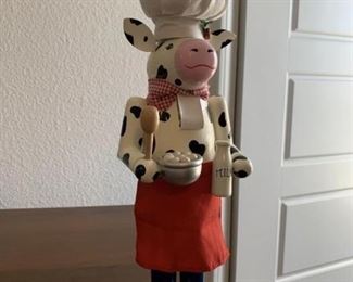 142Cow Chef Nutcracker