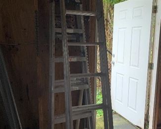 The 6'ladder in the back is not for sale.