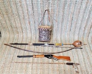 Bow/Arrows/Pouch/Spear