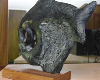 ITEM 83: Vintage Klara Sever modernist fish sculpture produced by Austin Productions $75