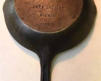 ITEM 99: Vintage Wagner Cast Iron 9" Chef Skillet $30