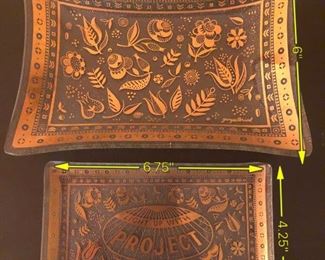 ITEM 119: Two 22k Gold Decorated George Briard Glass Trays $14