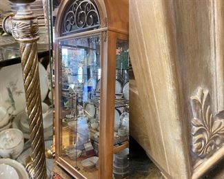 Henredon China Cabinet 