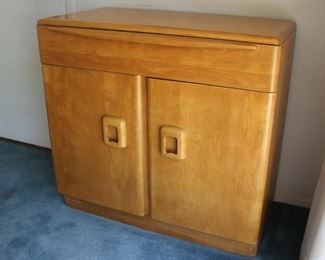 #1 $200.00  Heywood Wakefield server  