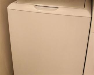 #74 GE washer   $100.00