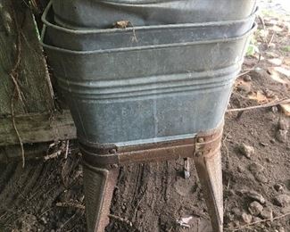 Wash tub on legs , several wash tubs, galvanized buckets