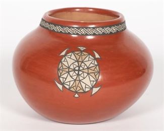 https://www.liveauctioneers.com/item/85207522_santa-clara-redware-vase-lois-and-derek-gutierrez