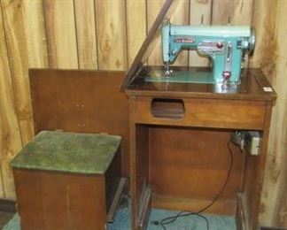 Electric Sewing Machine w/Bench
