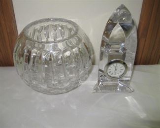 $6 - #61, Mikasa glass 6" clock & vase