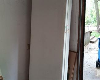 $36 - G109 - 8 foot Lifetime Folding Table 