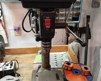 $65 - G133 - Delta 8" Drill Press