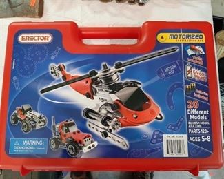 $8 - G007 - Erector Set includes motor & over 100 pieces
