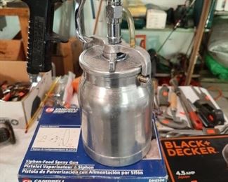$18 - G009 - Campbell-Hausfeld Siphon Feed Spray Gun