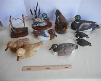 Lot of 10 duck statues - 3 vintage: 2 wood 1 ceramic - rest are resin https://ctbids.com/#!/description/share/409944