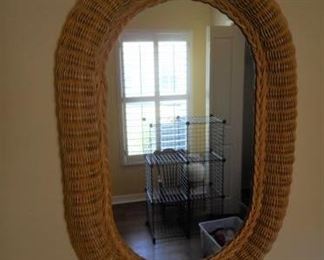 Wicker oval mirror 20 x 30" https://ctbids.com/#!/description/share/410370