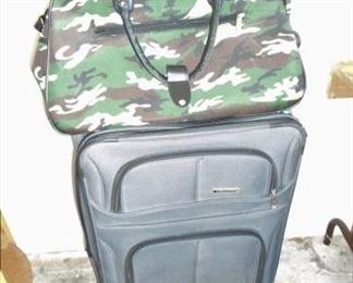 Large suitcase & camoflage duffel https://ctbids.com/#!/description/share/410450