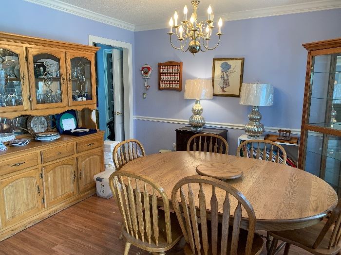 	#1	Oak table with 6 chairs and 1 leaf 47"-65"x47"x29"	 $140.00 	