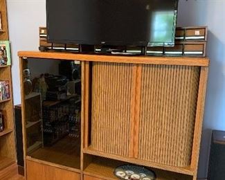 	#13	Oak entertainment center 52"x19"x50"	 $25.00 	