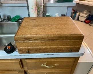 	#34	Oak silverware chest	 $20.00 	