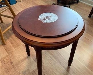 	#64	Presidential side table with seal cover and picture 	 $15.00 	