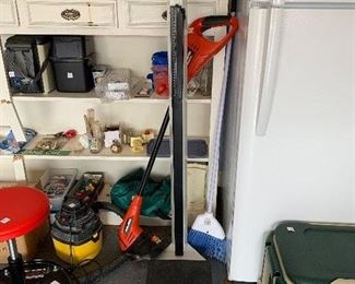 	#70	Demetech bathroom scale 	 $15.00 	