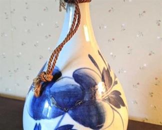 Antique Blue & White Porcelain Sake Tokkuri