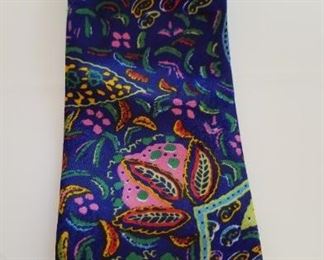 #11 Valentino Tie $45