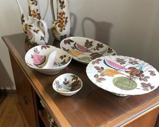 Red Wing Dishes and Serving Pieces