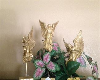Decorative angels