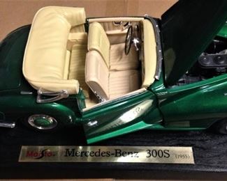1955 Mercedes-Benz 300S Maisto model car