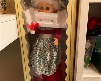Animated Mrs. Clause