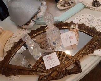 MIRROR - Vintage - 1960's - Gold Fan mirror