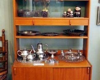 Mid-Century Modern 2-Drawer Hutch With Sliding Glass Doors And Storage Cabinets,68" X 35.5" X 18"