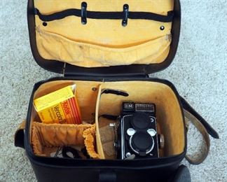 Vintage Yashica Yashica-Mat EM Camera Includes Leather Case