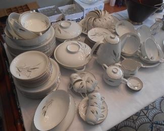 Large Wheat dish set
